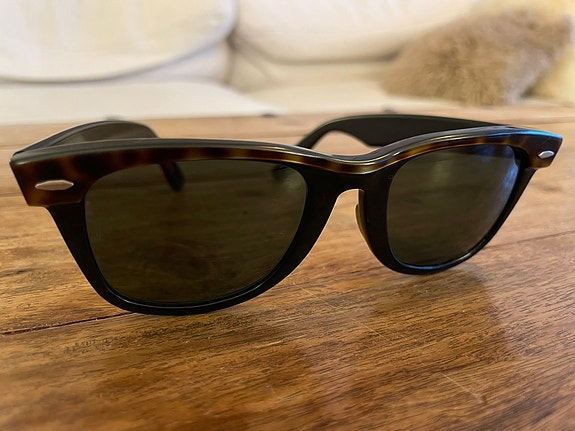 Vintage Ray-Ban Wayfarer Tortoise