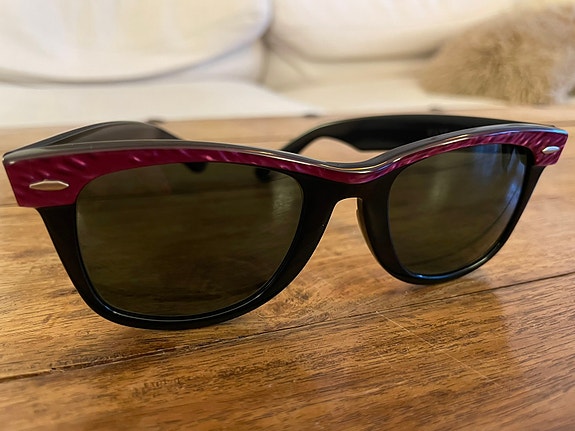 Vintage Ray-Ban Wayfarer Pink