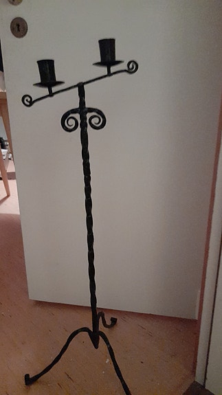 Vanha kynttilänjalka