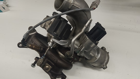 Audi a4 B9 2.0 tfsi turboahdin