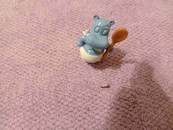 Kinder hippo