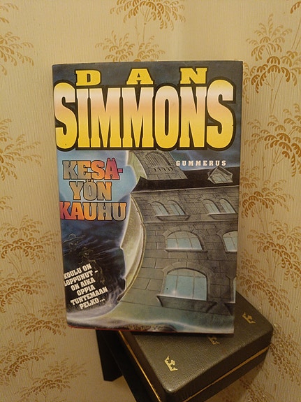 Dan simmons