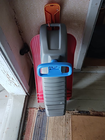 Lasten pieni rattikelkka