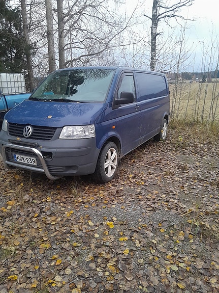 VW Transporter T5 osia
