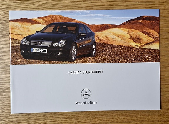 Mercedes-Benz C-Sarjan Sportcoupé -esite 2004