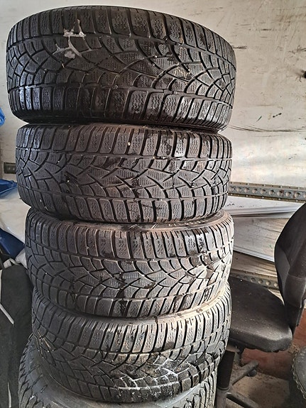 7,5x17 5x120 peltivanteet ja 225/50R17 kitkat 4kpl