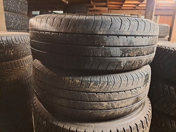 Sava 205/70R15C kesärenkaat