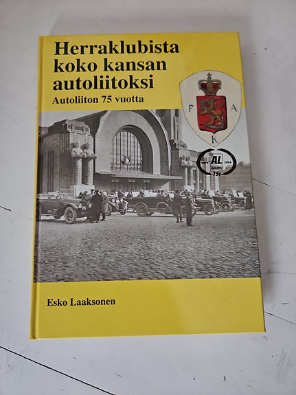 Herraklubista koko kansan autoliitoksi
