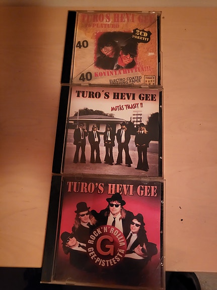 Product image 1 of 2