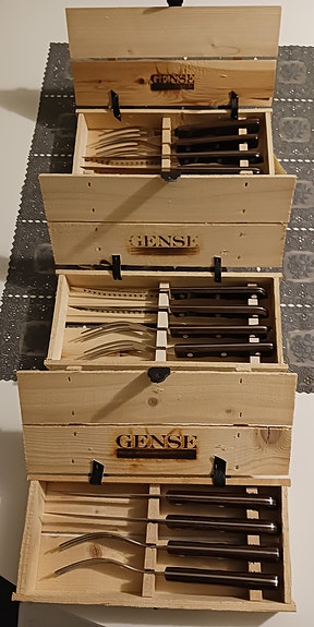 Product image 1 of 3