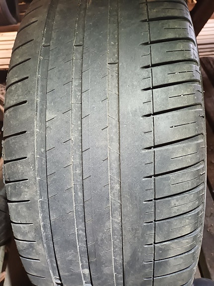 245/45R19 Michelin Pilot Sport 3. 2kpl