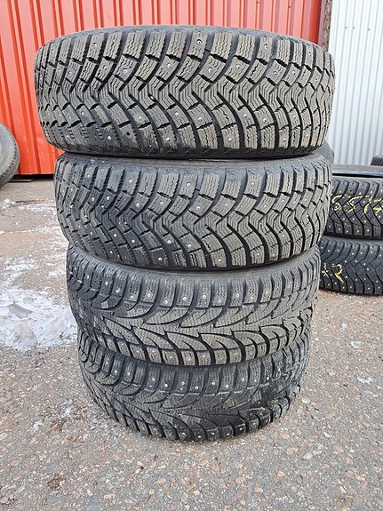 195/60R15 nastarenkaat