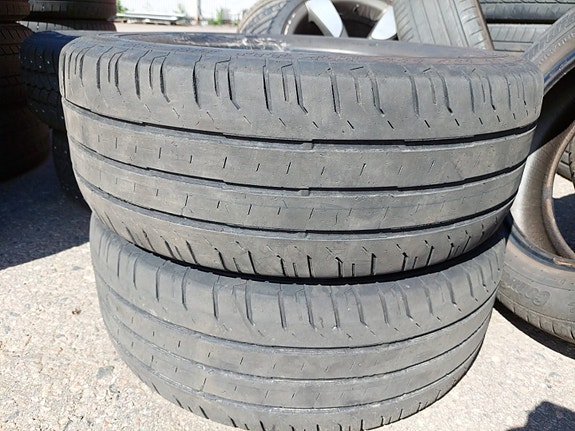 225/55R17C Continental kesärenkaat 2kpl
