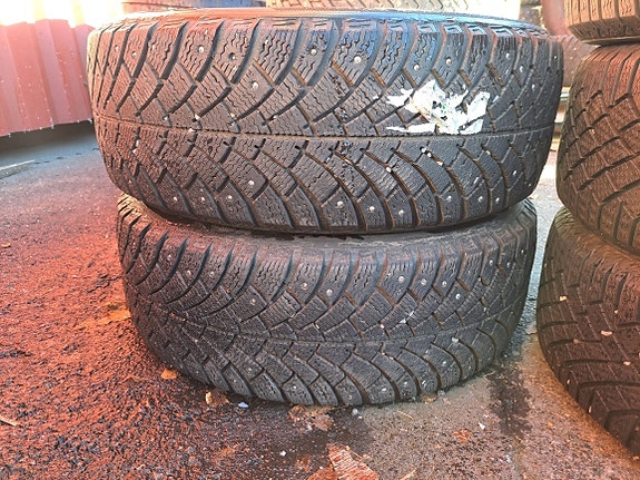 205/60R16 96Q BF Goodrich nastarenkaat 2kpl