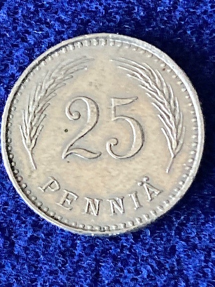 25 penniä 1927 vuodelta pillerissä