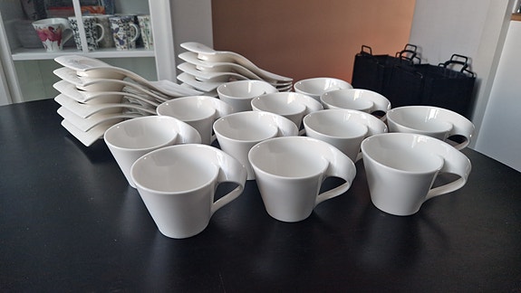 12xlautanen+kuppi Villeroy & boch wave kahviastiasto, kuin uusi
