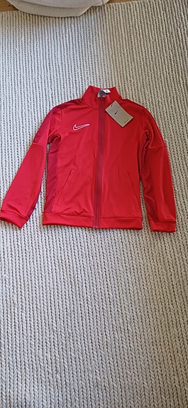Uusi Nike lasten urheilutakki koko S (128-137cm)