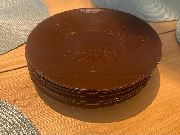 Arabia KoKo-lautanen, 23 cm, ruskea, 6 kpl