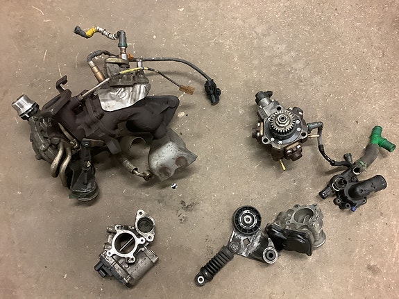 Opel vivaron turbo, korkeapainepumppu,egr, hihnankiristin ym.
