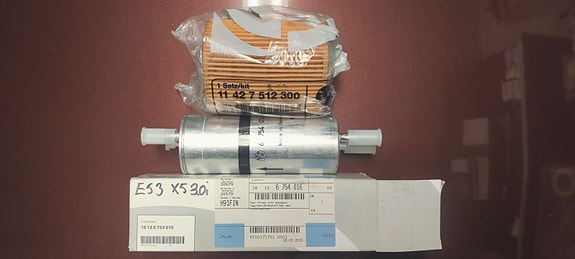 BMW E53 3.0i OEM uusi polttoainesuodatin ja öljynsuodatin