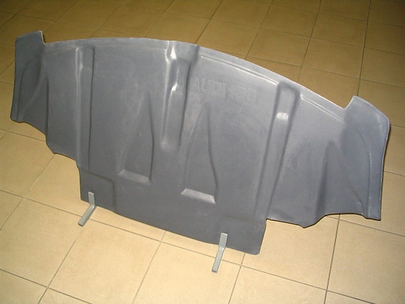 Uusi pohjapanssari Audi A6 ( C4 ) ( 1994 - 1997 )