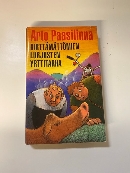 Arto Paasilinna Hirttämättömien lurjusten yrttitarha