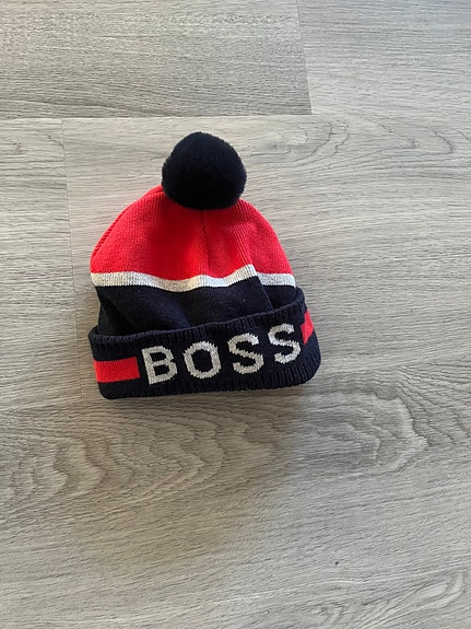 Hugo boss vauvan pipo koko 44