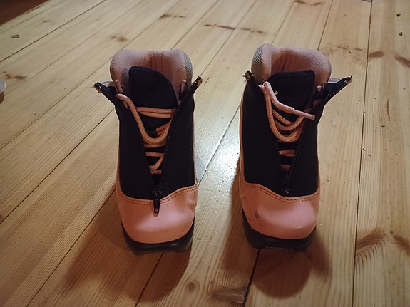 NNN monot, 29