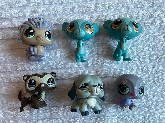 LPS Littlest Pet Shop -hahmoja ja -tarvikkeita