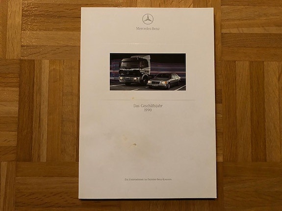 Vuosikertomus Daimler-Benz AG / Mercedes-Benz vuodelta 1990