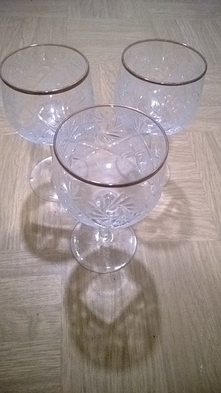 Kristalli lasit siistit 3 kappaletta kristalli konjakki laseja.