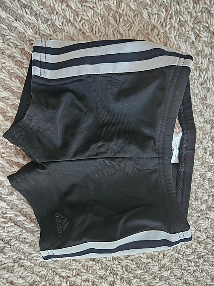 Adidas uimahousut 116