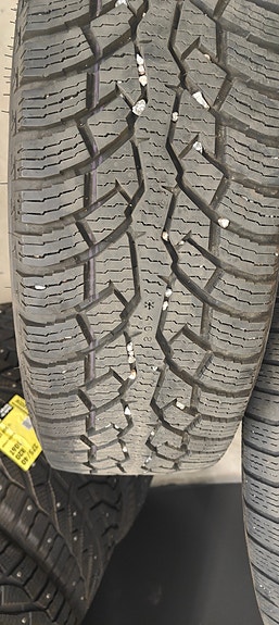 Nokia Hakkapeliitta CR4 205/65R16C