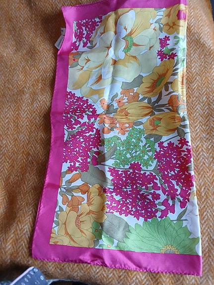 Amor Di Donna, silkkihuivi