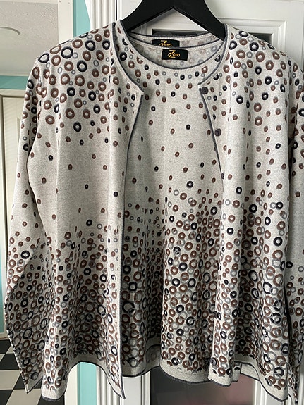 Product image 1 of 5