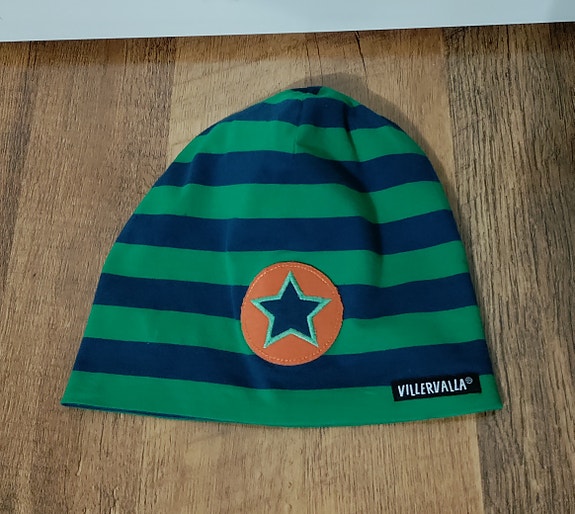 Villervalla pipo 54/56 ja hanskat