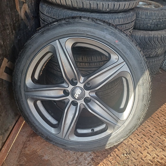 Bridgestone 225/45r18 uudet kesärenkaat alumiinivanteilla 5x100