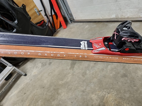 Atomic Snoop Daddy 185 cm + vapaalaskusiteet + skinit | Tori