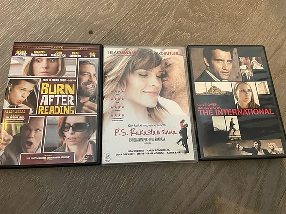 3 kpl DVD elokuvia, Brad Pitt, Clooney + bonus