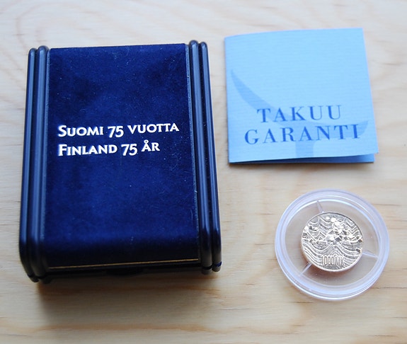 1000 markkaa 1992 Itsenäinen Suomi 75 vuotta, Kulta