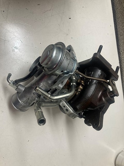 IHI RHF5 Turboahdin Arctic Cat YM