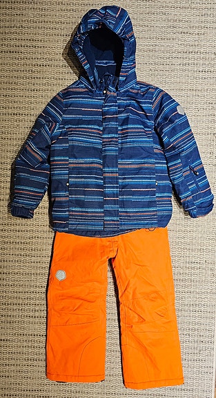 Color Kids 110 laskettelutakki ja uudet toppahousut
