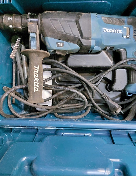 Vuokrataan, poravasara, iskuporakone, makita