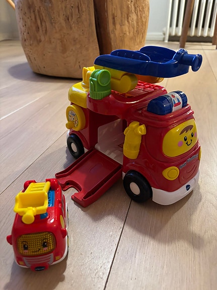 Toy Car - auto lelu