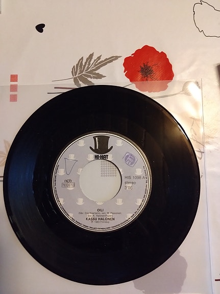 Kassu Halonen 7" Oili / Mä omaa tietä kuljen