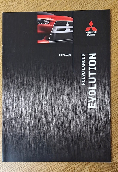 Mitsubishi Lancer Evolution -esite 2009 (Espanja)