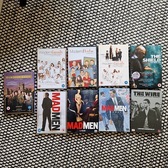 DVD-elokuvat ja sarjaboksit: animaatio, draama, sota, sci-fi jne. 1 €