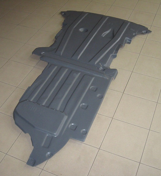 Uusi pohjapanssari BMW X1 E84 ( 2012 - 2015 ) restyle ( 2 parts)