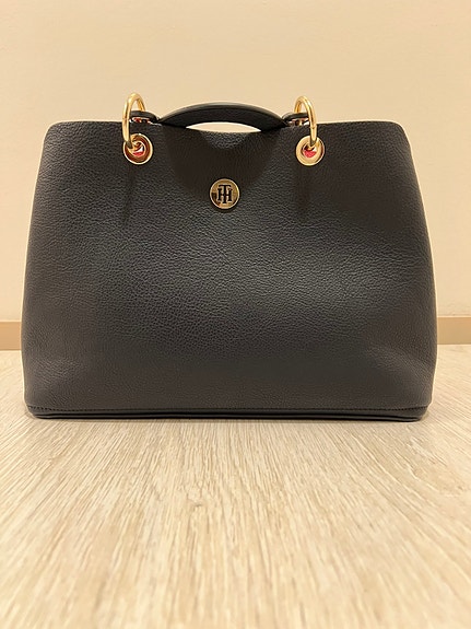 Tommy Hilfiger naisten laukku/ Tommy Hilfiger women handbag
