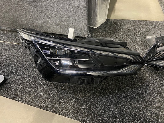 Product image 1 of 7